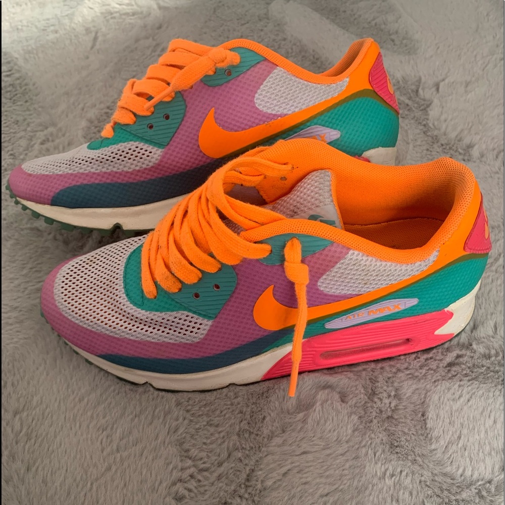 Nike shoes